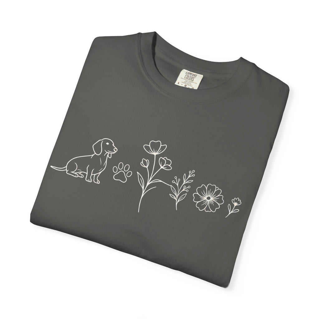 Floral Dachschund Line Art T-Shirt — Minimal Dog & Wildflower Tee