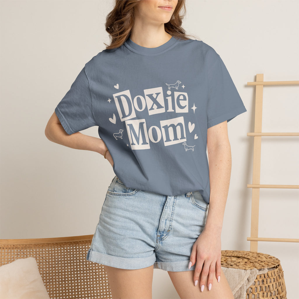 Doxie Mom T-Shirt — Cute Dachshund Dog Mom Tee