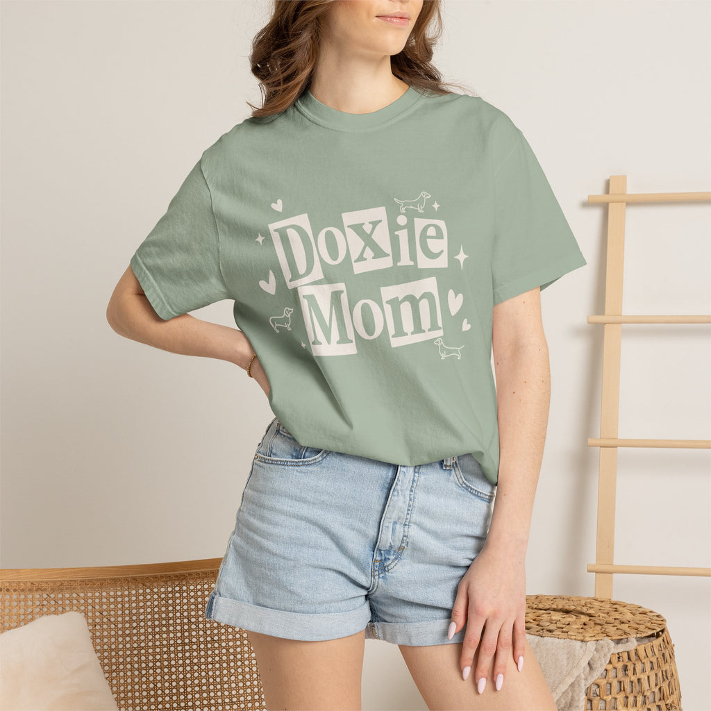 Doxie Mom T-Shirt — Cute Dachshund Dog Mom Tee