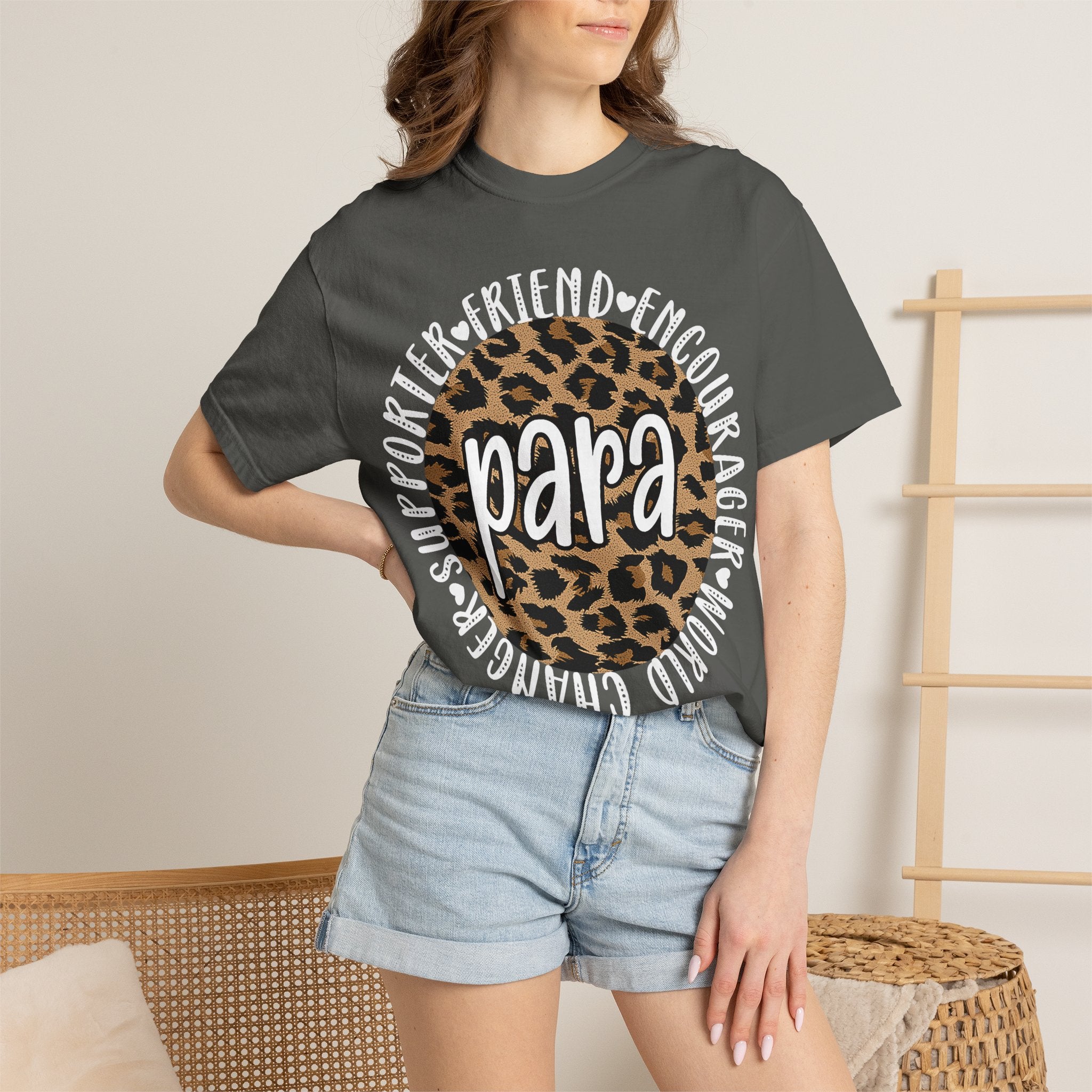 Para Leopard Circle T-Shirt — Supporter, Friend & Encourager Tee