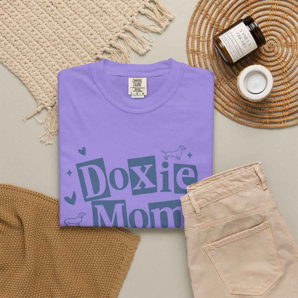 Doxie Mom T-Shirt — Cute Dachshund Dog Mom Tee