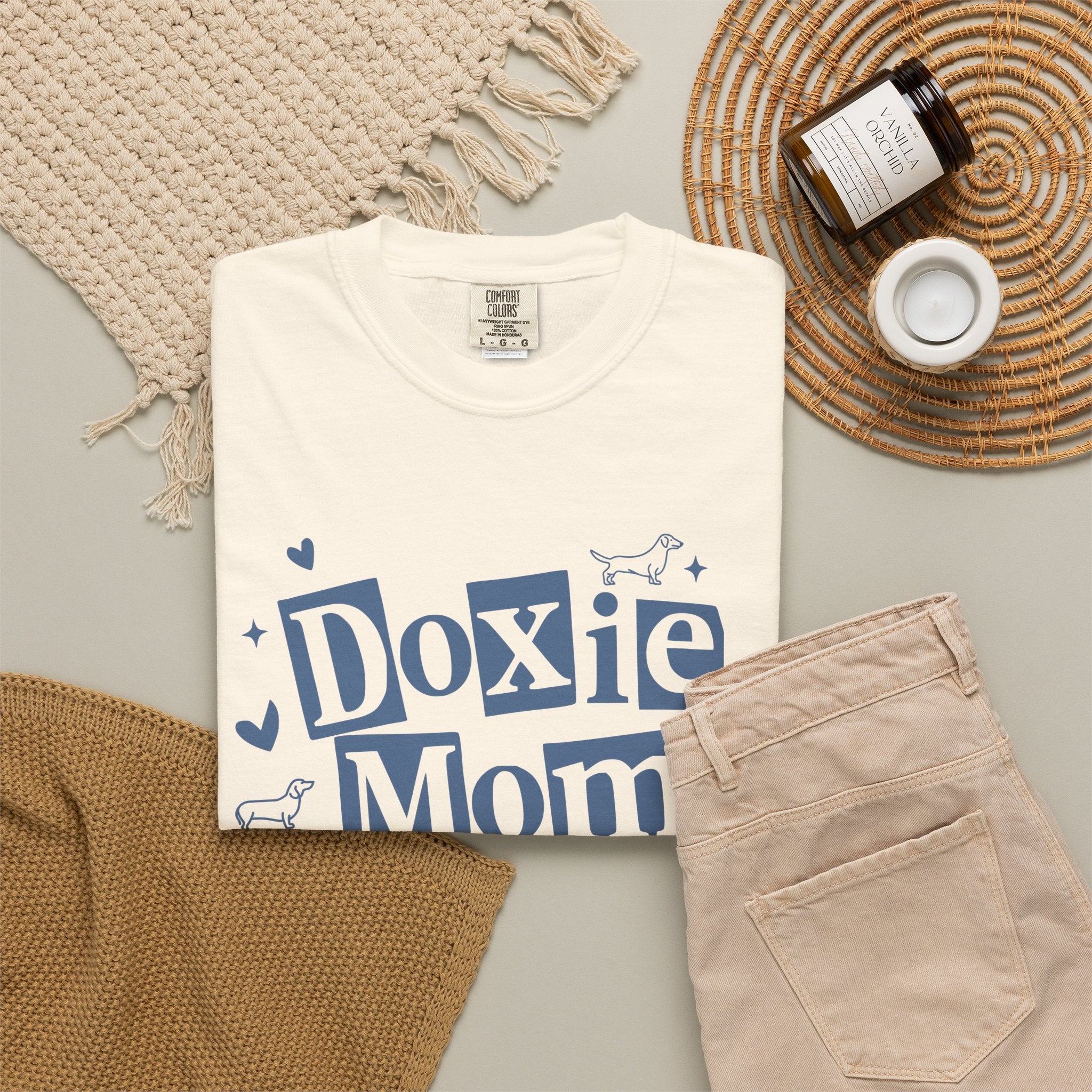 Doxie Mom T-Shirt — Cute Dachshund Dog Mom Tee