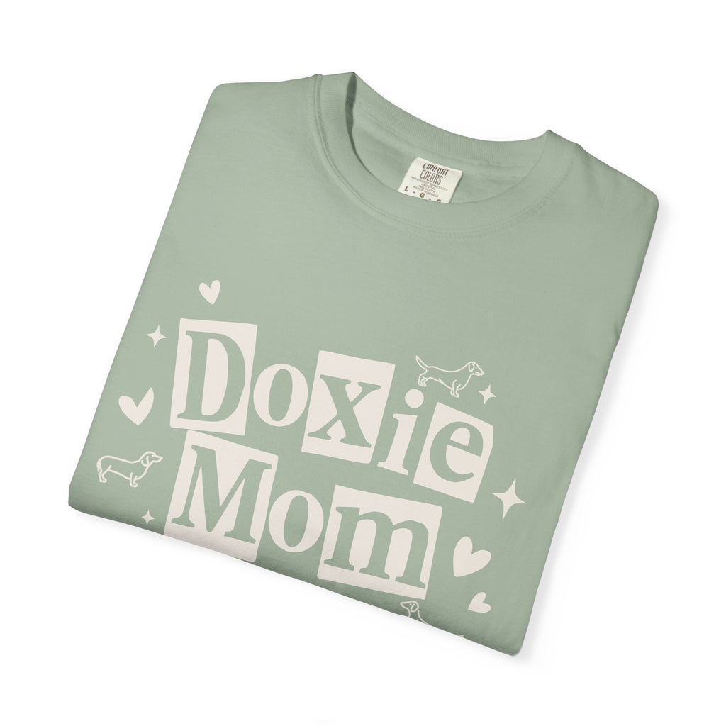 Doxie Mom T-Shirt — Cute Dachshund Dog Mom Tee