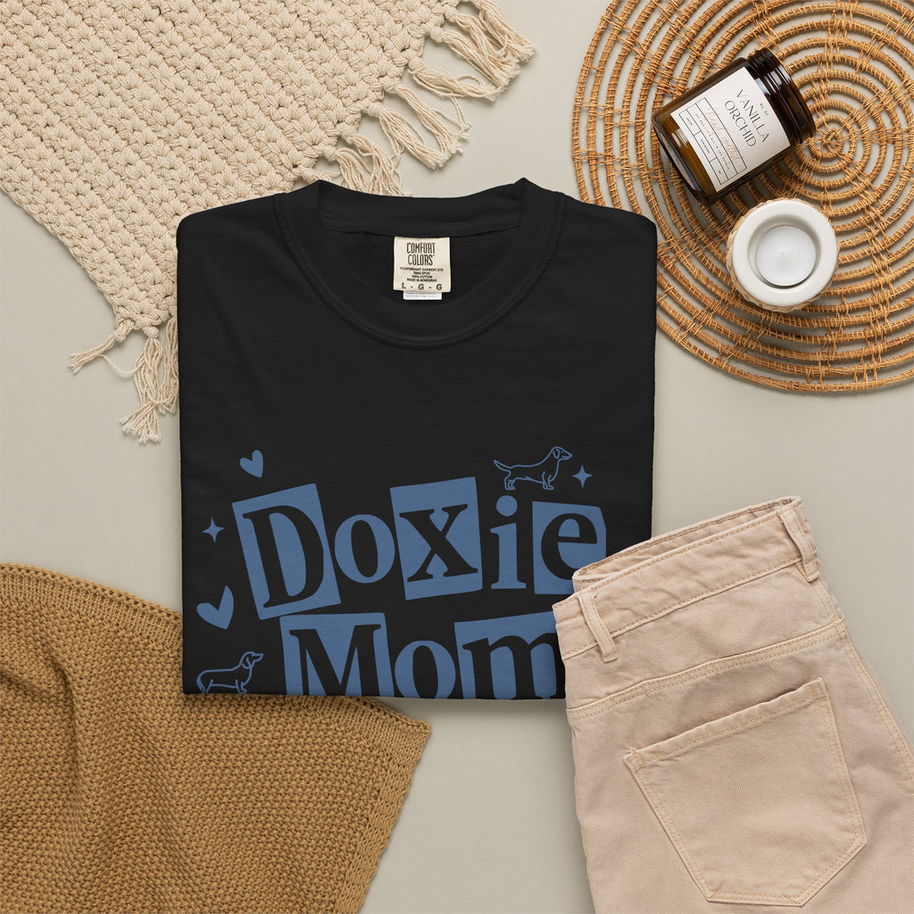 Doxie Mom T-Shirt — Cute Dachshund Dog Mom Tee