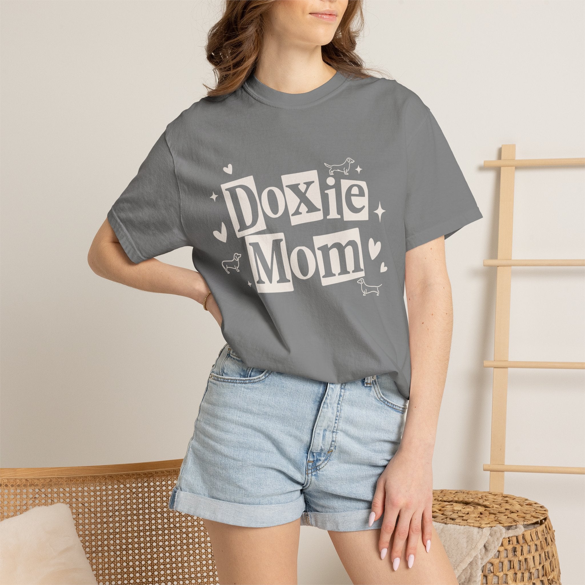 Doxie Mom T-Shirt — Cute Dachshund Dog Mom Tee