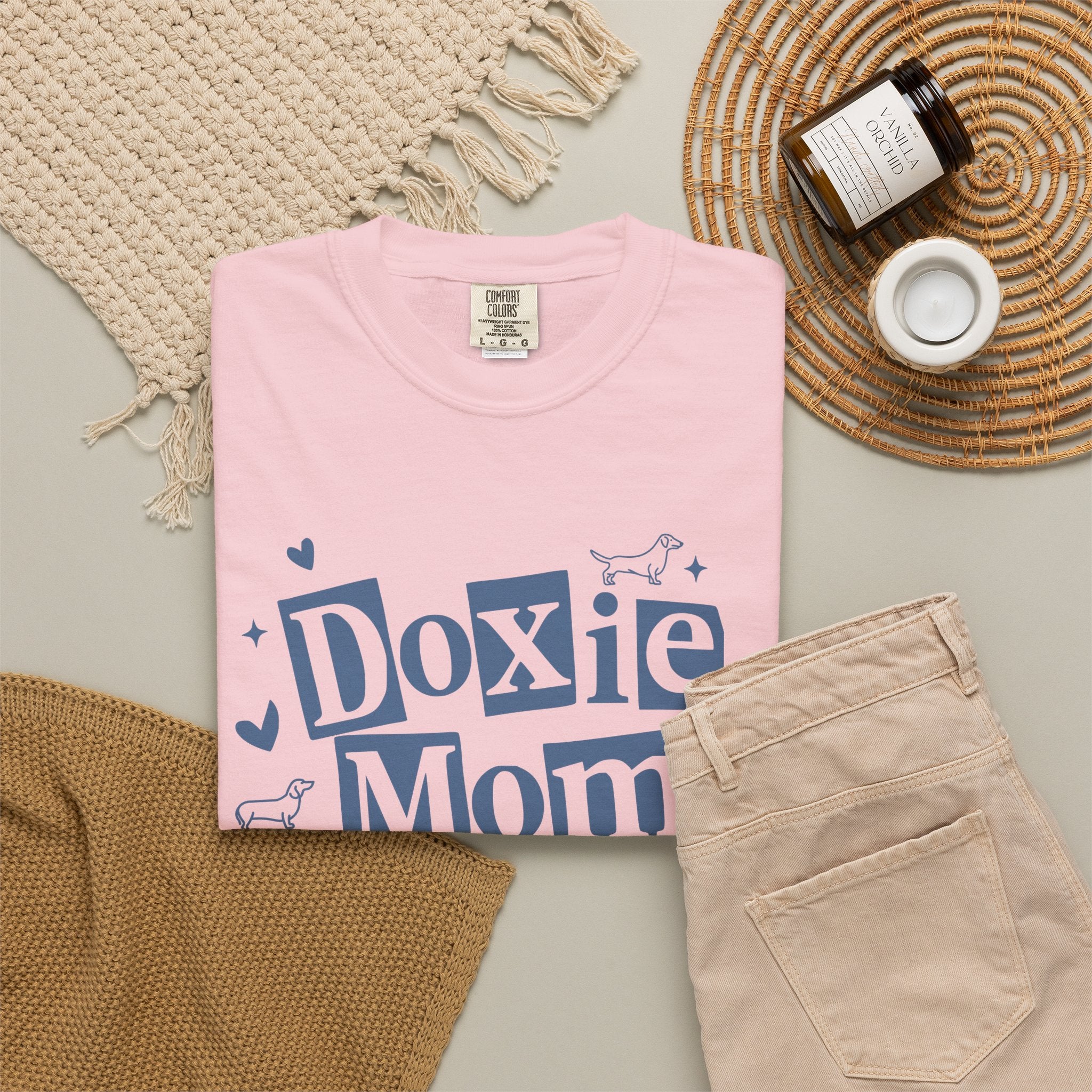 Doxie Mom T-Shirt — Cute Dachshund Dog Mom Tee