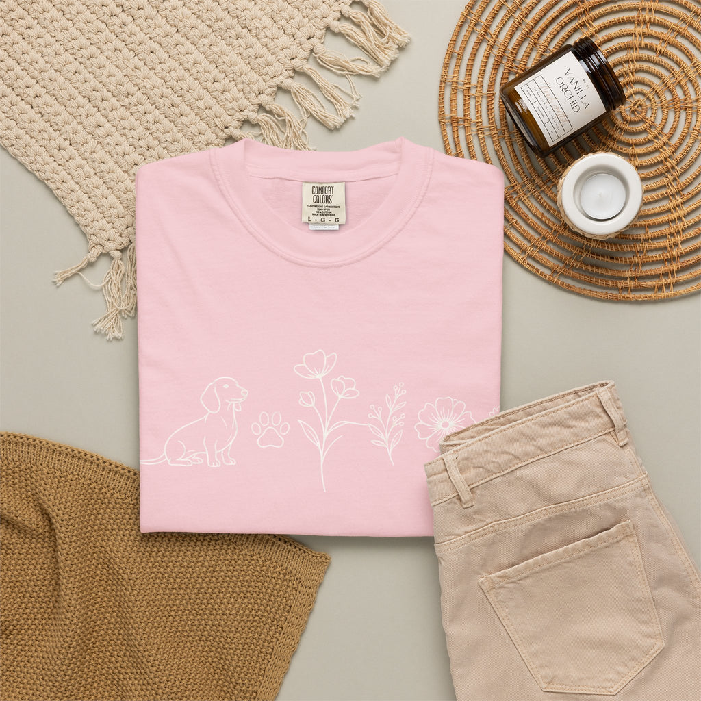 Floral Dachschund Line Art T-Shirt — Minimal Dog & Wildflower Tee