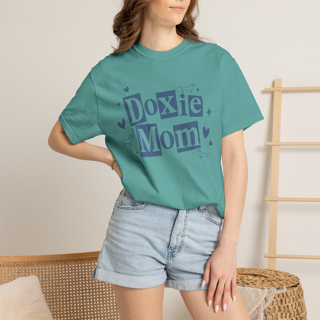 Doxie Mom T-Shirt — Cute Dachshund Dog Mom Tee