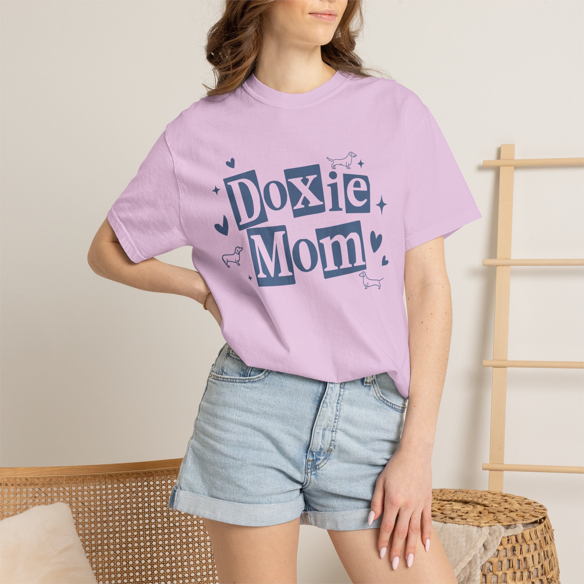 Doxie Mom T-Shirt — Cute Dachshund Dog Mom Tee