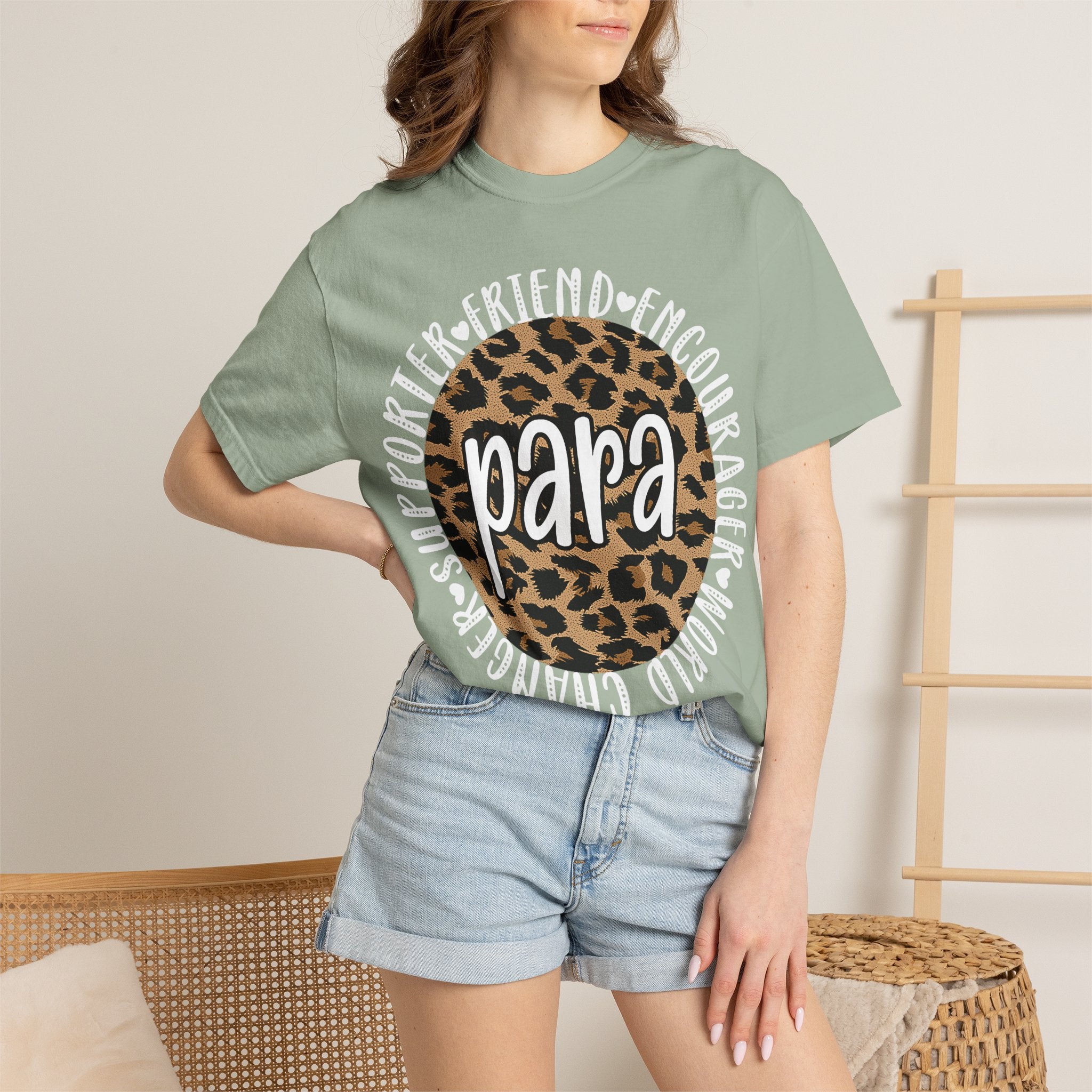 Para Leopard Circle T-Shirt — Supporter, Friend & Encourager Tee