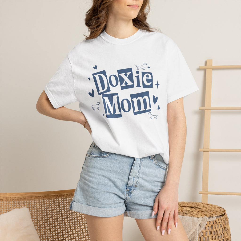 Doxie Mom T-Shirt — Cute Dachshund Dog Mom Tee