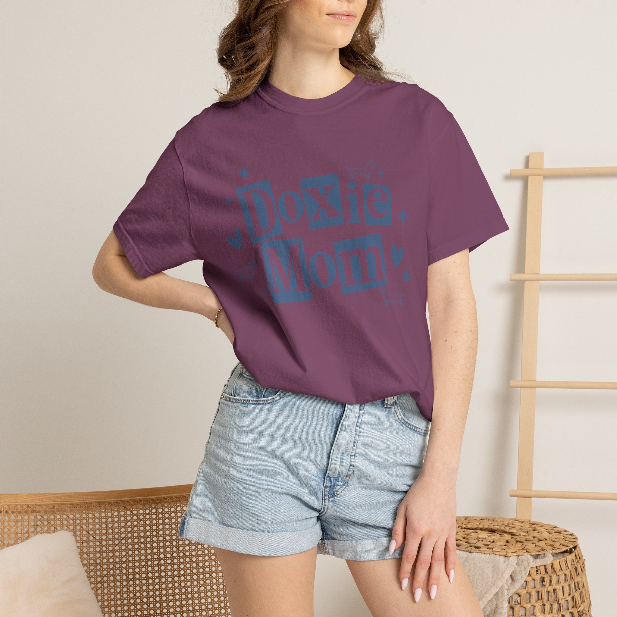 Doxie Mom T-Shirt — Cute Dachshund Dog Mom Tee
