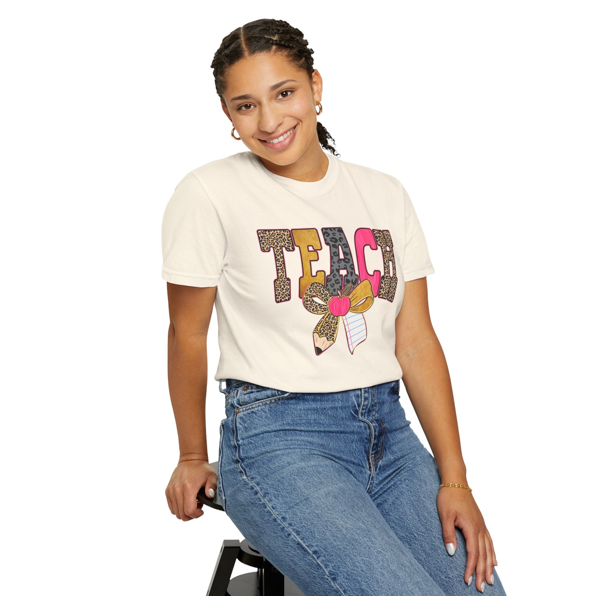 Teacher Graphic Tee — 'TEACH' Leopard Print Pencil Bow Design