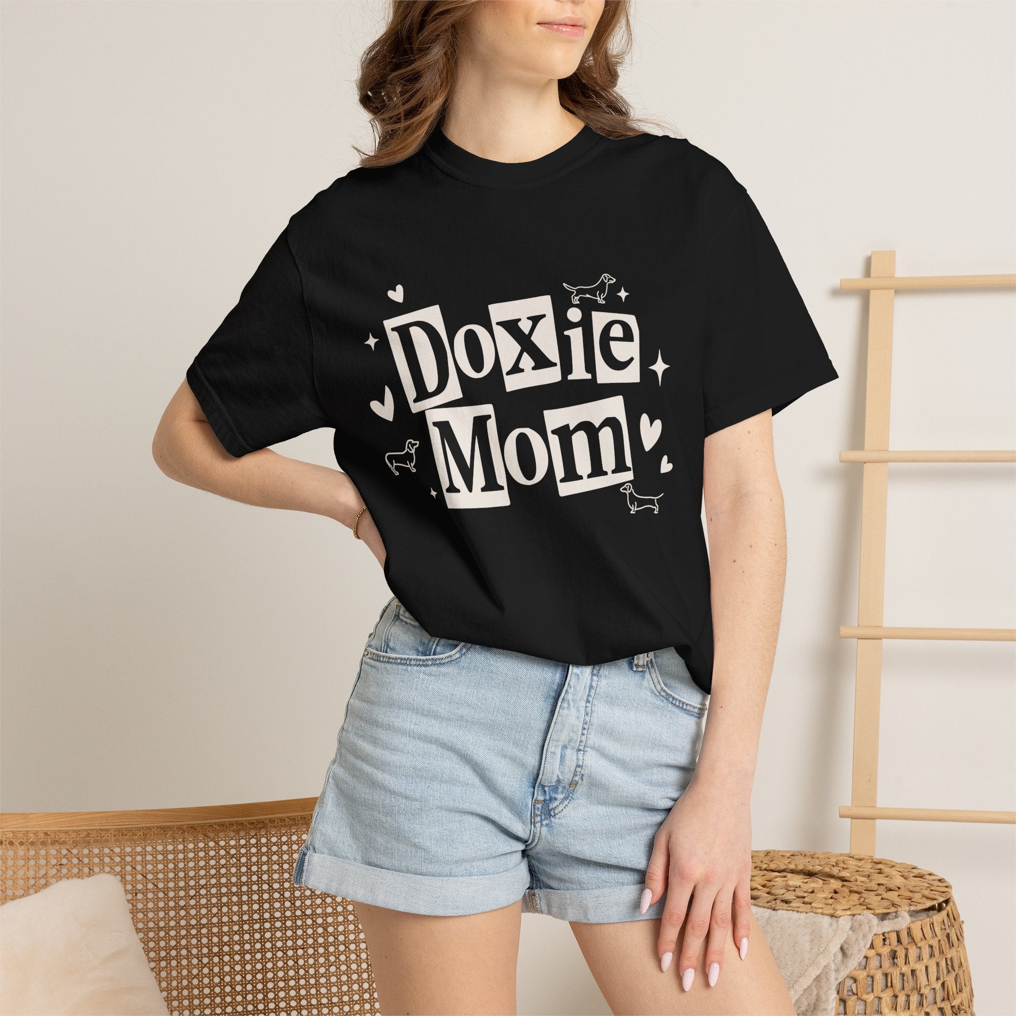 Doxie Mom T-Shirt — Cute Dachshund Dog Mom Tee