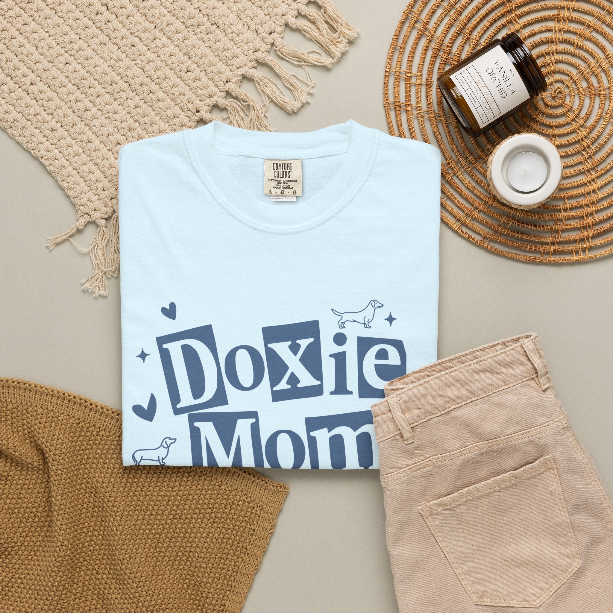 Doxie Mom T-Shirt — Cute Dachshund Dog Mom Tee