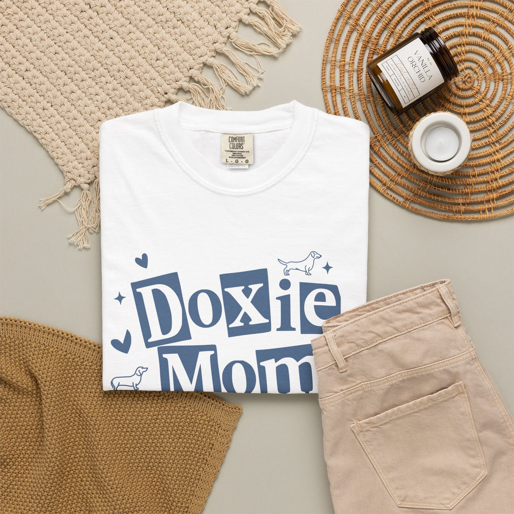 Doxie Mom T-Shirt — Cute Dachshund Dog Mom Tee