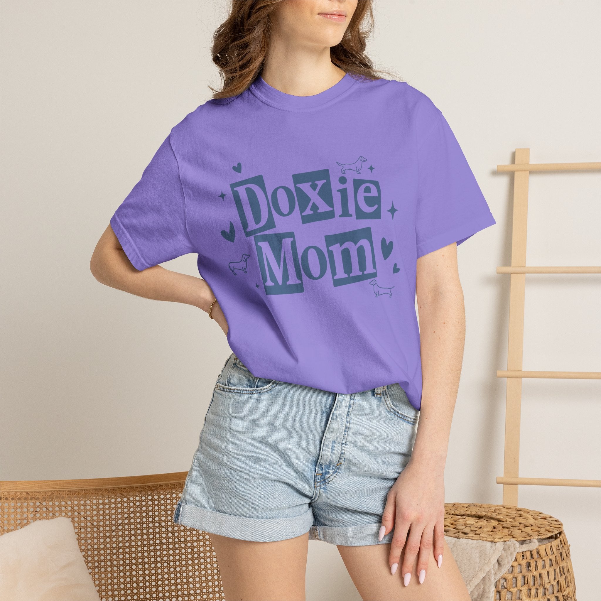 Doxie Mom T-Shirt — Cute Dachshund Dog Mom Tee
